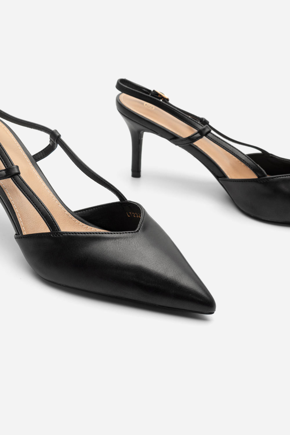 goves-muteres-me-toka-100481-r6jr