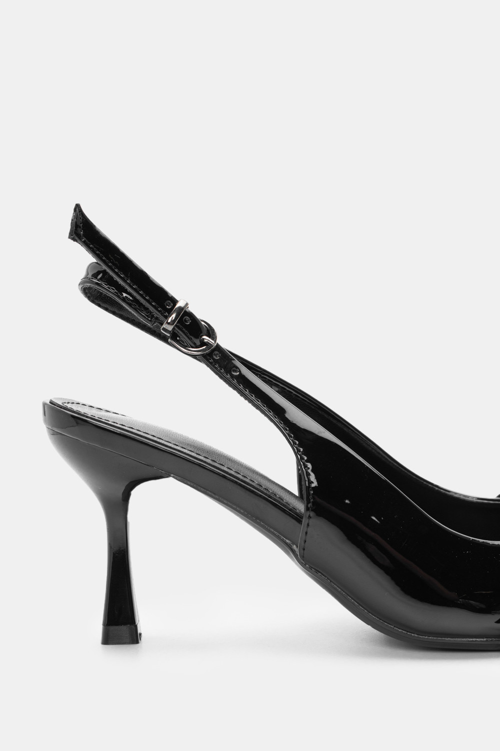 goves-muteres-open-heel-me-tokes-116651-moe3